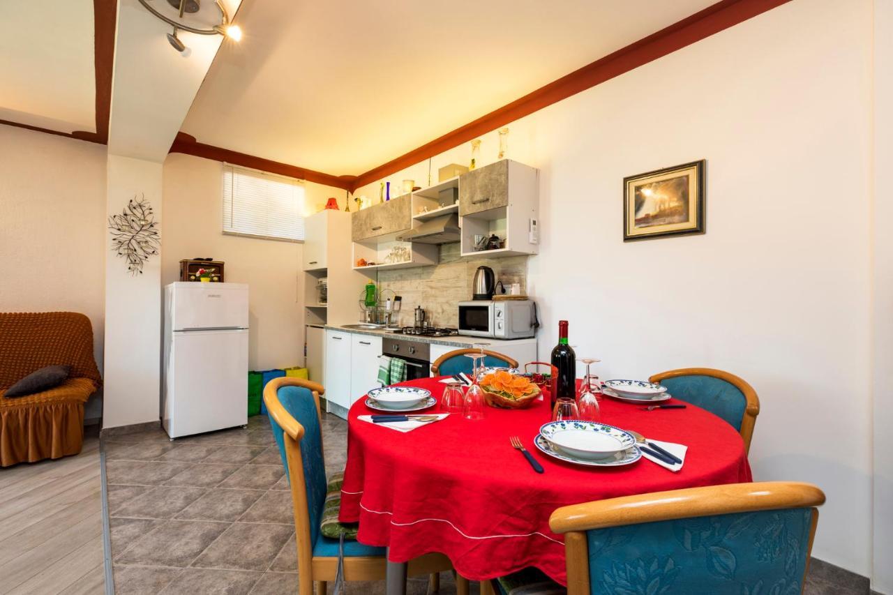 Apartman Maya Mali Lošinj Εξωτερικό φωτογραφία