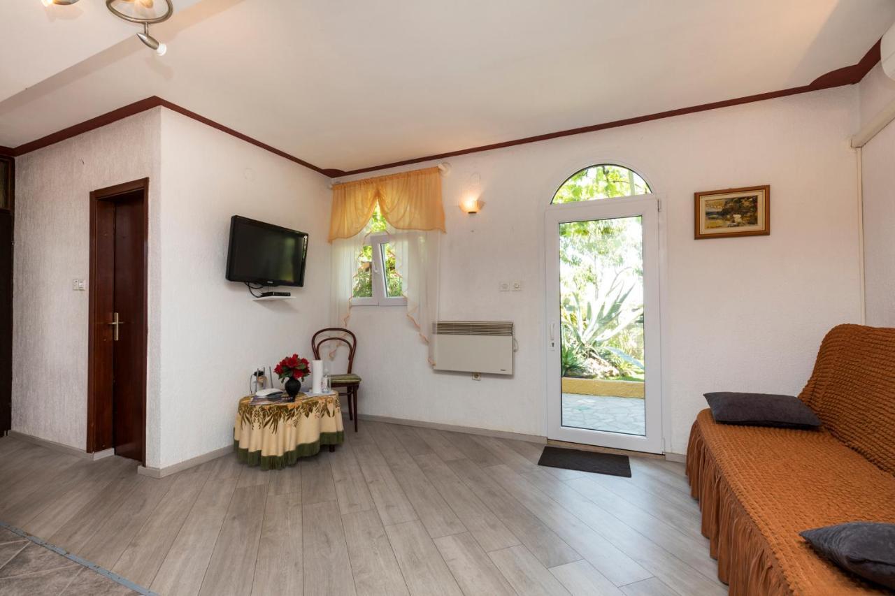 Apartman Maya Mali Lošinj Εξωτερικό φωτογραφία